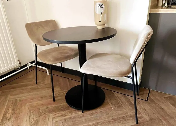 Appartamento With A Kitchen And Bathroom - Vilmos Old *