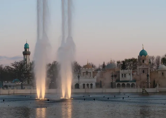 With A Kitchen And Bathroom - Vilmos Old