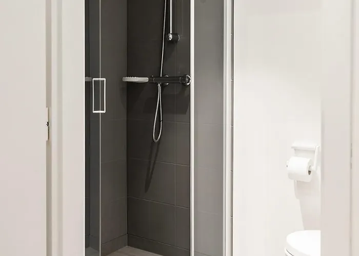 With A Kitchen And Bathroom - Vilmos Old Апартаменты Тилбург