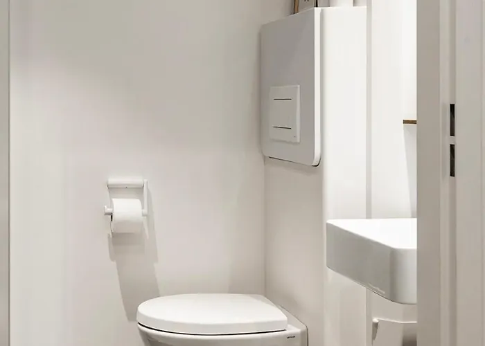 With A Kitchen And Bathroom - Vilmos Old Апартаменты *